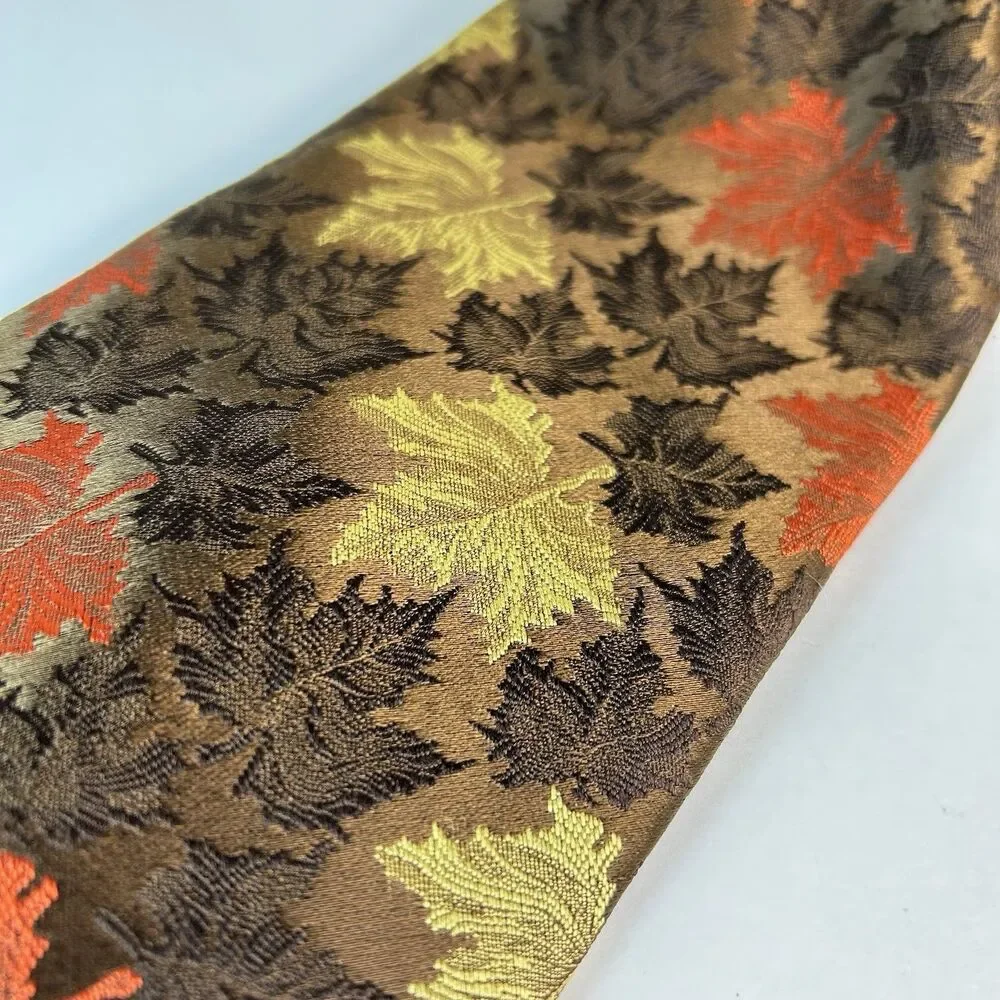 Trevira Italy Men’s Brown Orange Gold Vintage Maple Leaf Print Tie